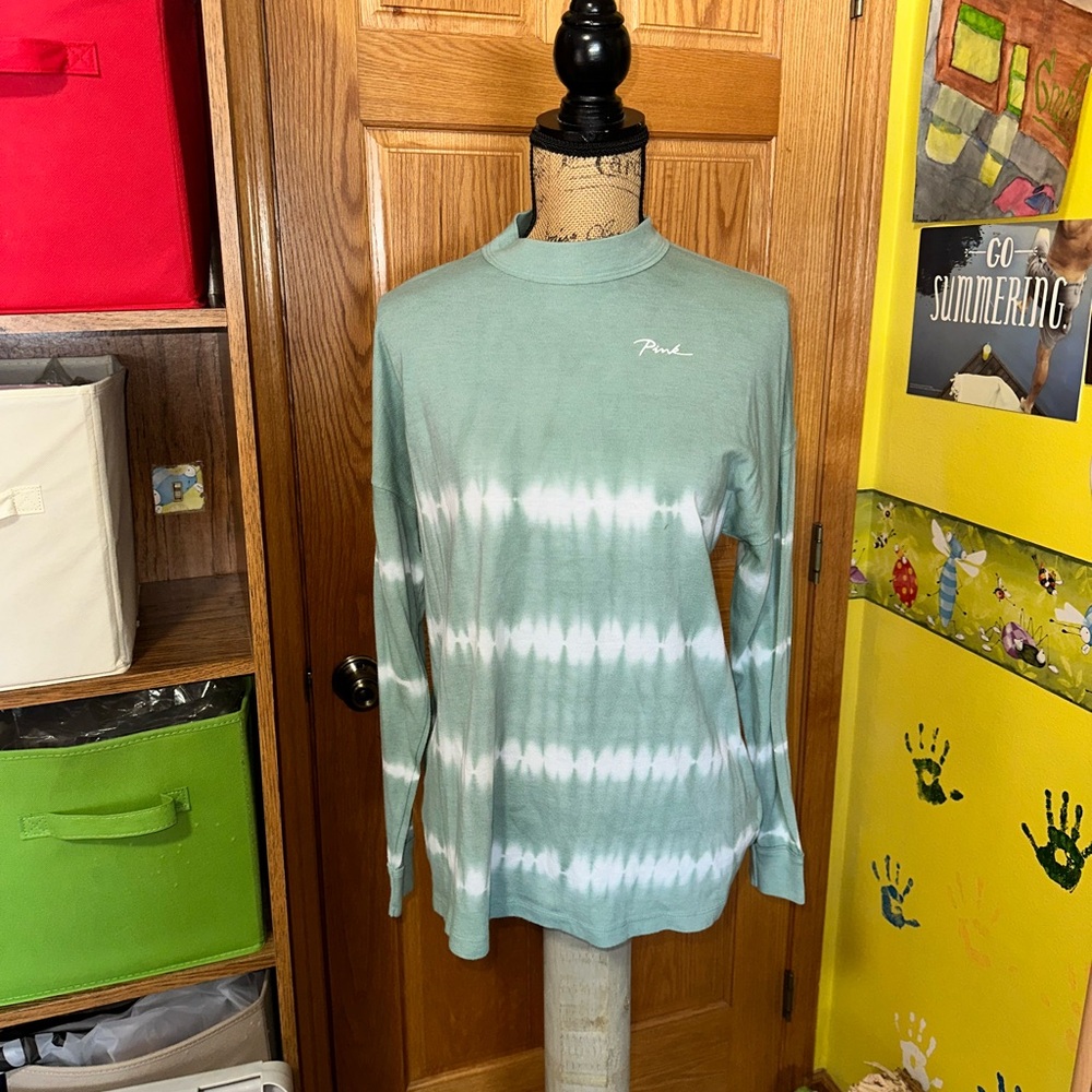 💚VICTORIA SECRET PINK old school green mock neck tie dye long sleeve